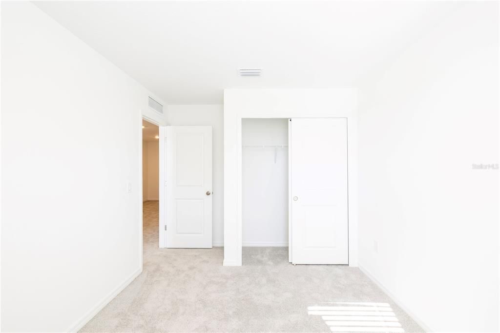 For Rent: $2,095 (3 beds, 2 baths, 1558 Square Feet)