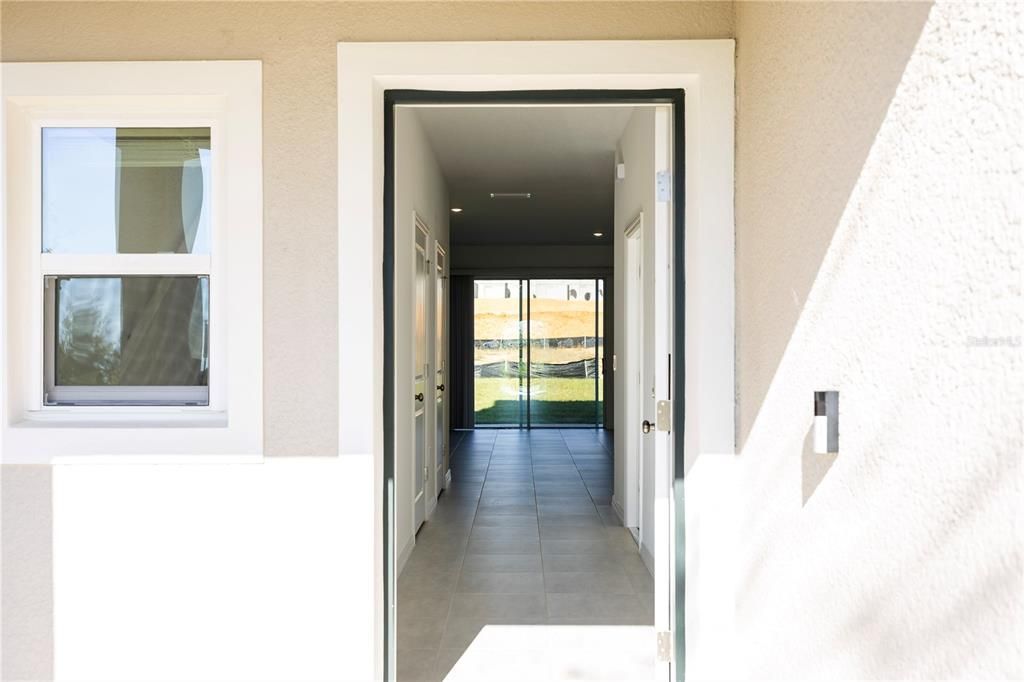 For Rent: $2,095 (3 beds, 2 baths, 1558 Square Feet)