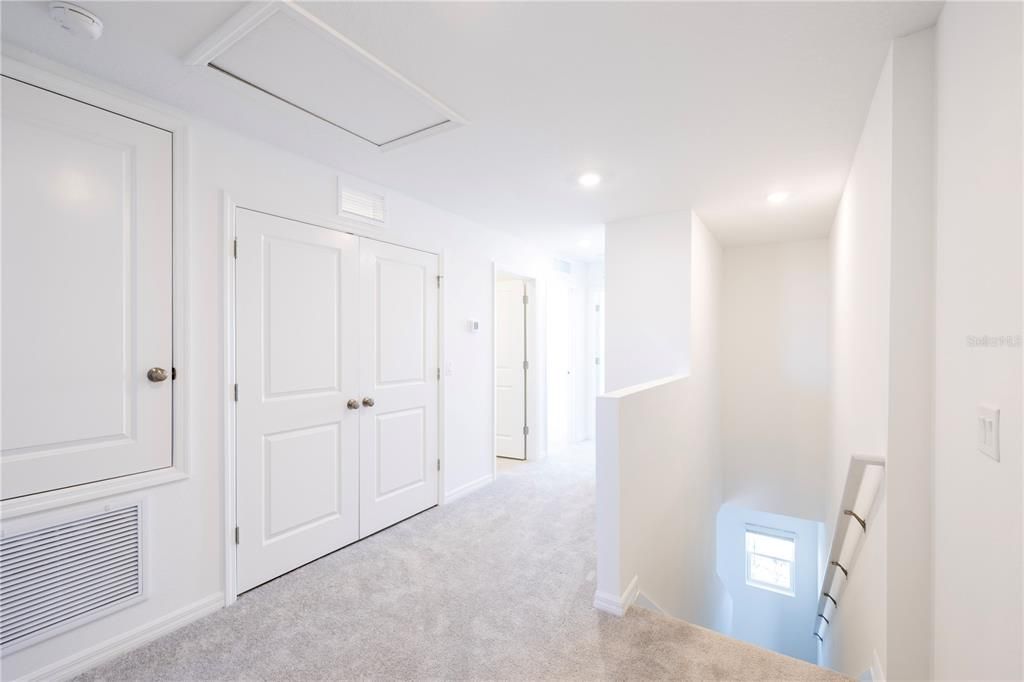 For Rent: $2,095 (3 beds, 2 baths, 1558 Square Feet)