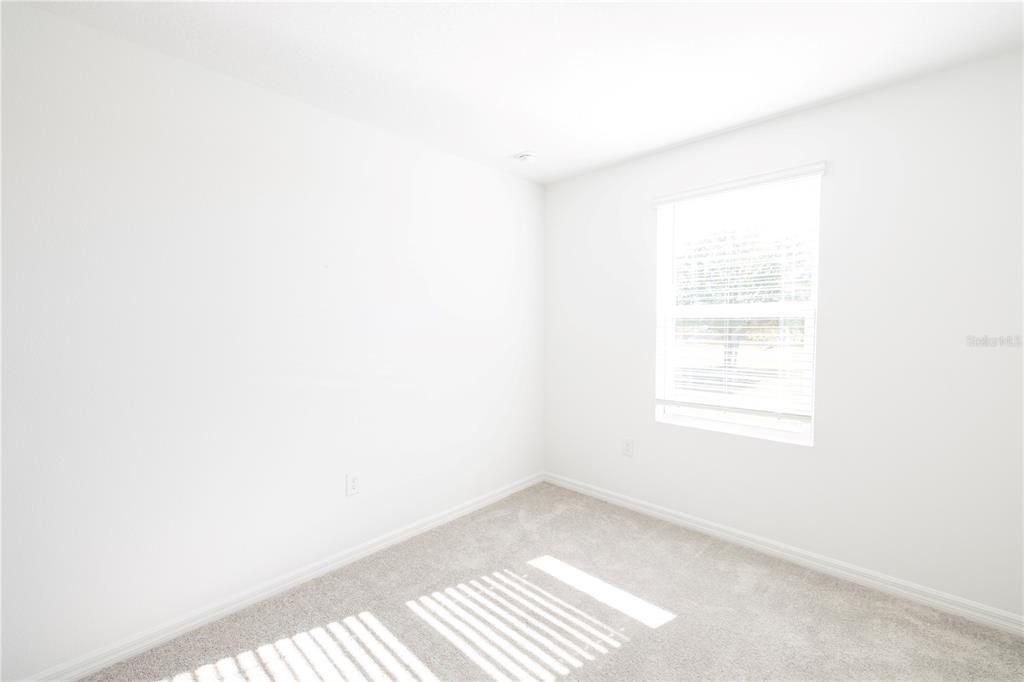 For Rent: $2,095 (3 beds, 2 baths, 1558 Square Feet)