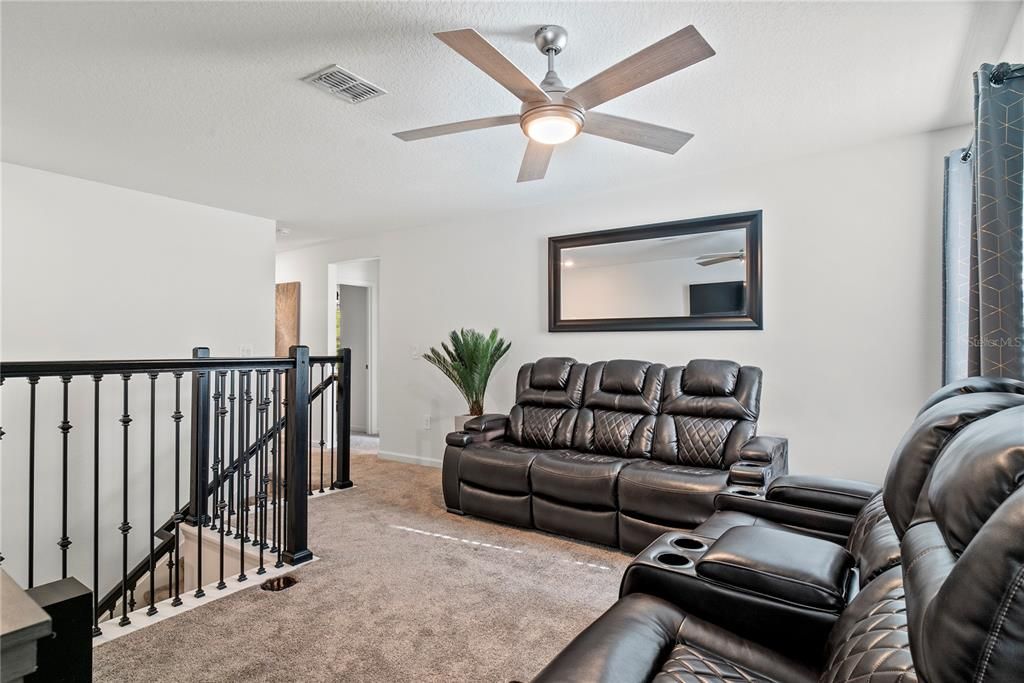 For Sale: $700,000 (5 beds, 3 baths, 3385 Square Feet)