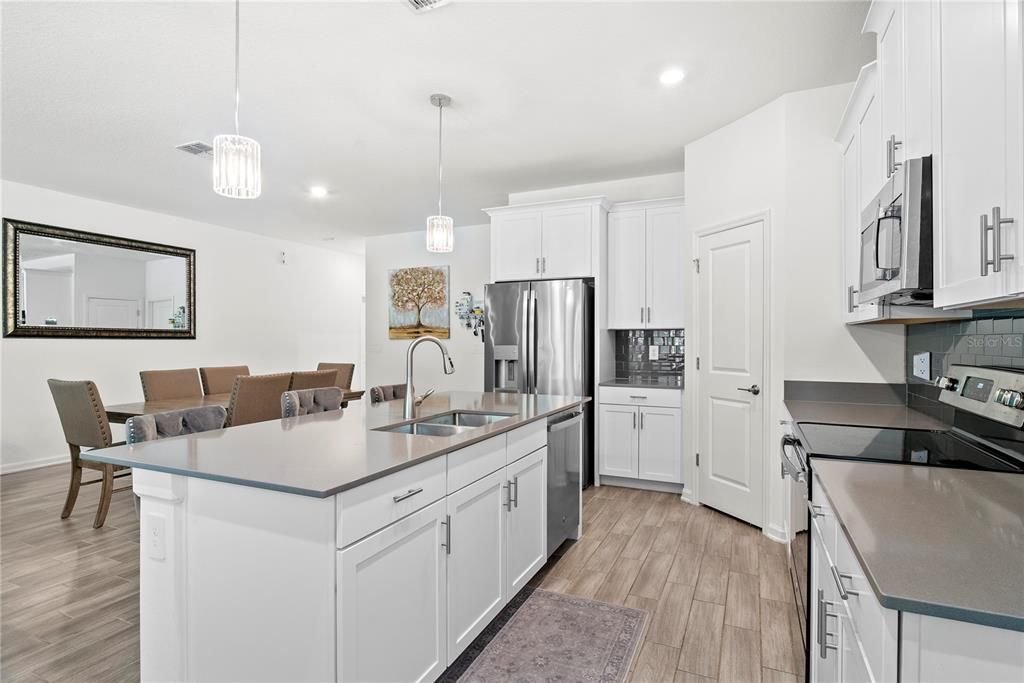 For Sale: $700,000 (5 beds, 3 baths, 3385 Square Feet)