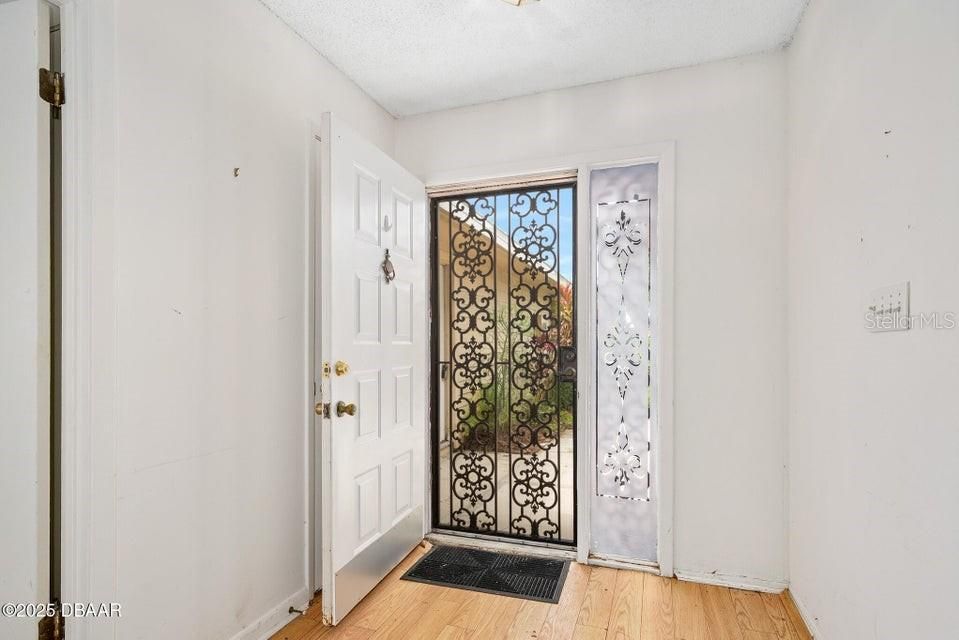 For Sale: $204,900 (3 beds, 2 baths, 1520 Square Feet)