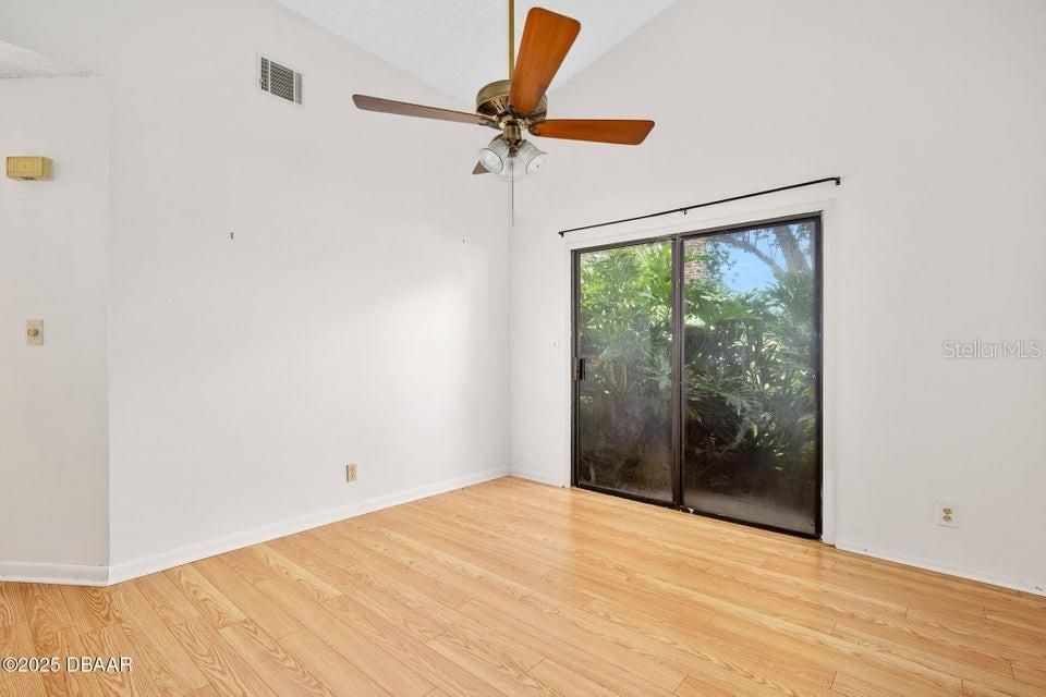 For Sale: $204,900 (3 beds, 2 baths, 1520 Square Feet)