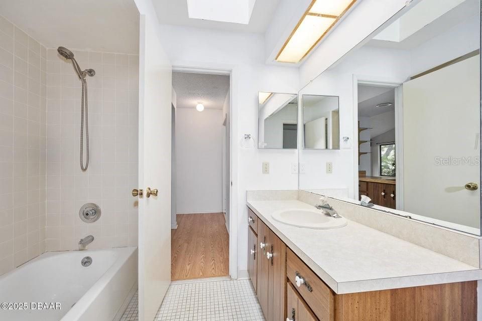 For Sale: $204,900 (3 beds, 2 baths, 1520 Square Feet)