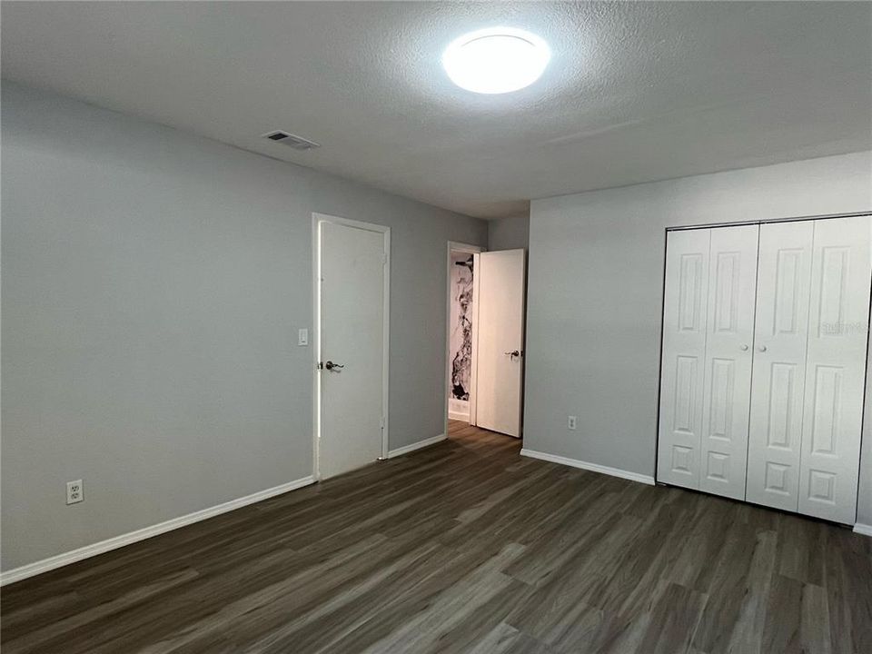 For Sale: $380,000 (4 beds, 2 baths, 1619 Square Feet)