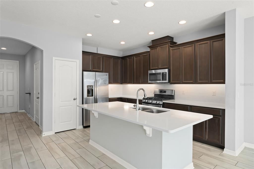 For Sale: $359,000 (3 beds, 2 baths, 1846 Square Feet)