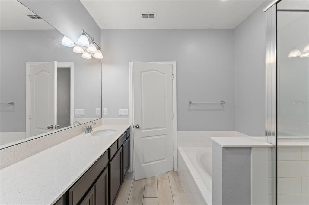 For Sale: $359,000 (3 beds, 2 baths, 1846 Square Feet)