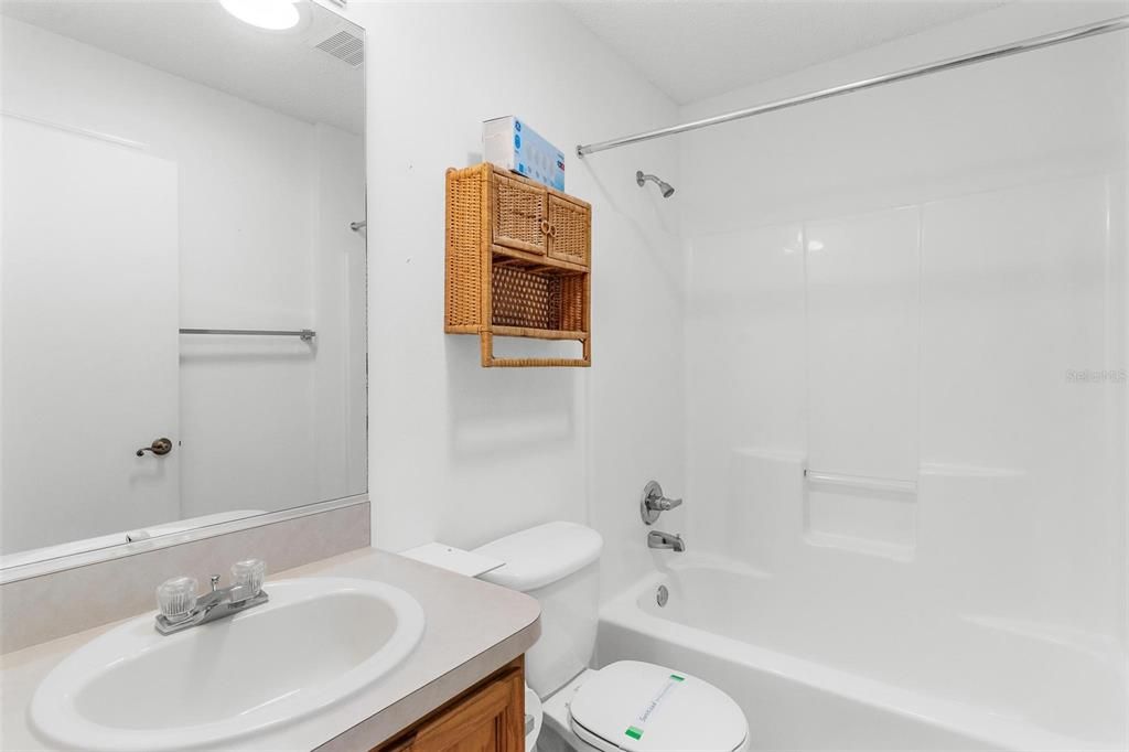 En Venta: $289,000 (3 camas, 2 baños, 1392 Pies cuadrados)