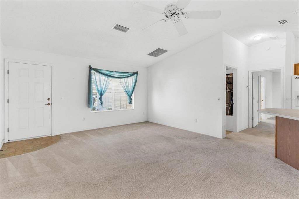 En Venta: $289,000 (3 camas, 2 baños, 1392 Pies cuadrados)