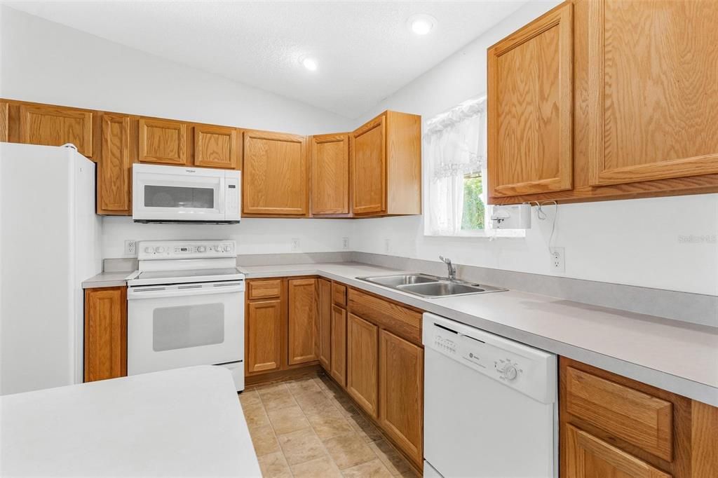 En Venta: $289,000 (3 camas, 2 baños, 1392 Pies cuadrados)