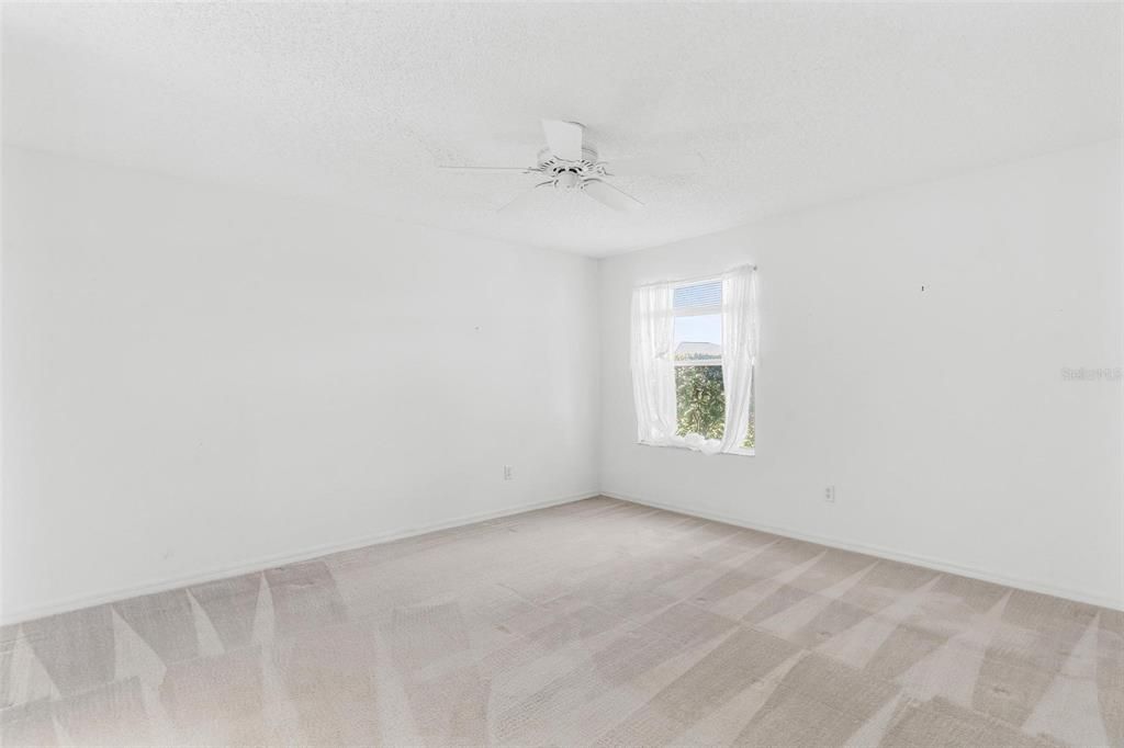 En Venta: $289,000 (3 camas, 2 baños, 1392 Pies cuadrados)