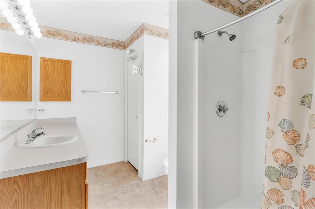 En Venta: $289,000 (3 camas, 2 baños, 1392 Pies cuadrados)