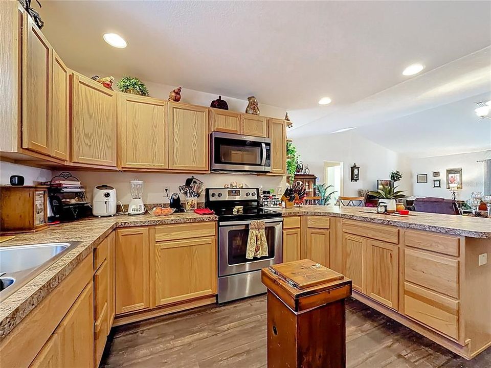 待售: $310,000 (3 贝兹, 2 浴室, 1487 平方英尺)