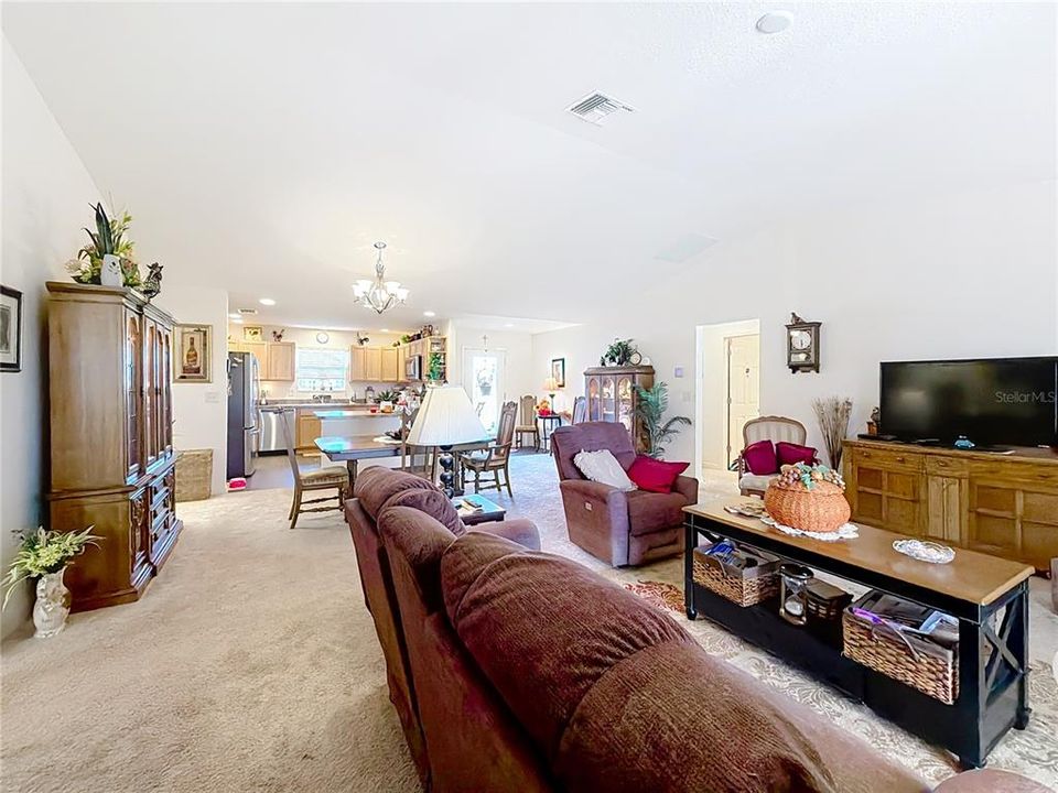 待售: $310,000 (3 贝兹, 2 浴室, 1487 平方英尺)