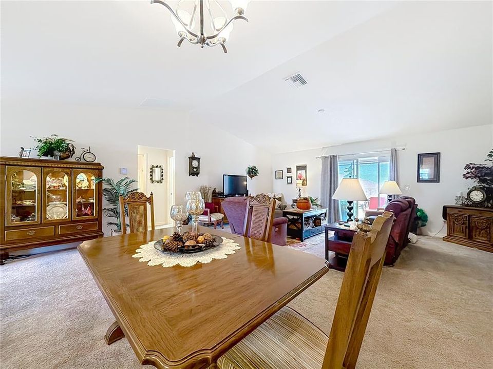 待售: $310,000 (3 贝兹, 2 浴室, 1487 平方英尺)