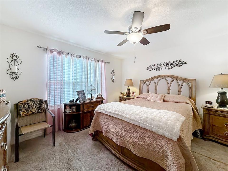 待售: $310,000 (3 贝兹, 2 浴室, 1487 平方英尺)