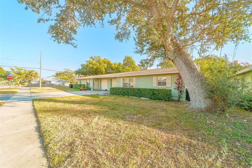 待售: $499,999 (4 贝兹, 0 浴室, 1512 平方英尺)