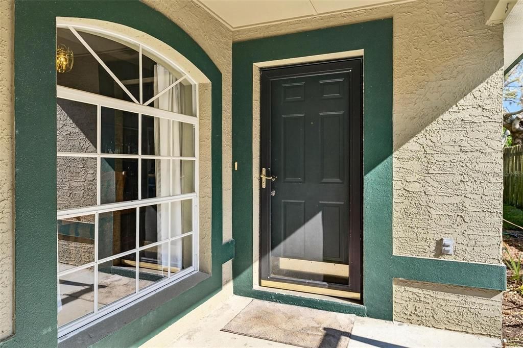 For Sale: $320,000 (3 beds, 2 baths, 1571 Square Feet)