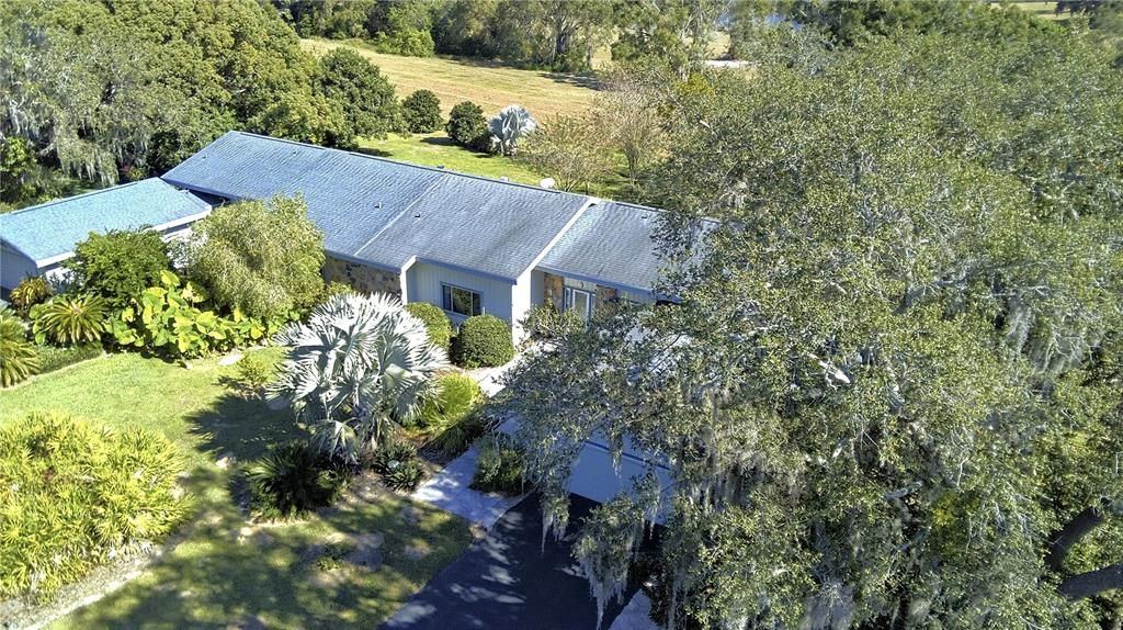 Под контрактом: $275,000 (2 спален, 2 ванн, 2133 Квадратных фут)