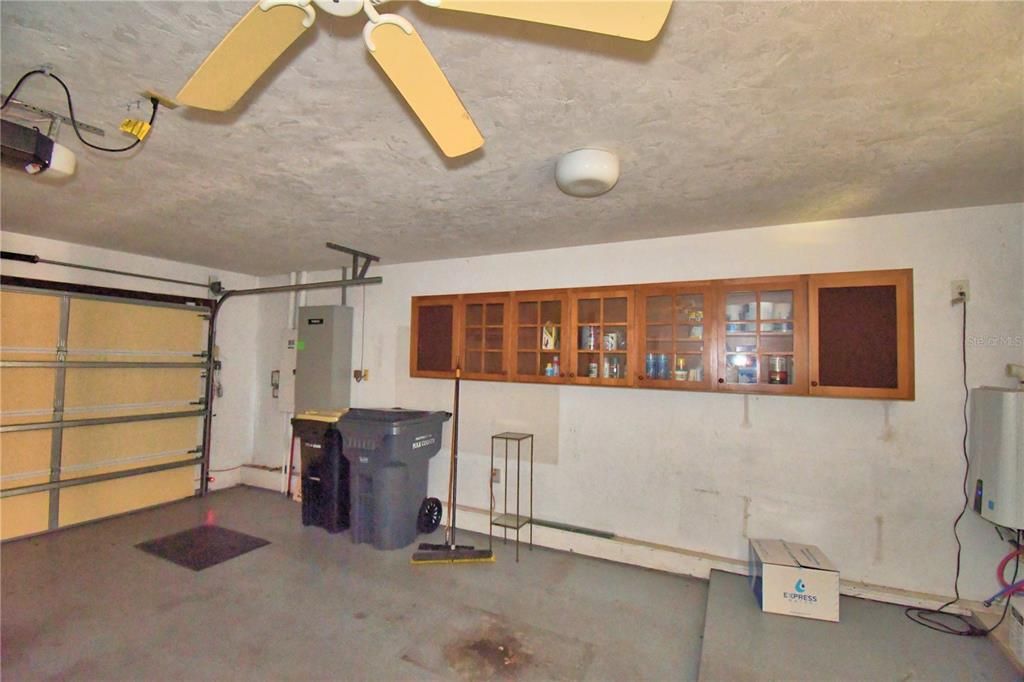 Под контрактом: $275,000 (2 спален, 2 ванн, 2133 Квадратных фут)