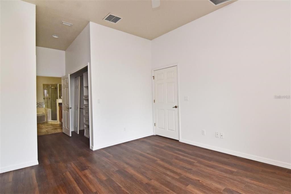 出租: $1,650 (2 贝兹, 2 浴室, 1865 平方英尺)