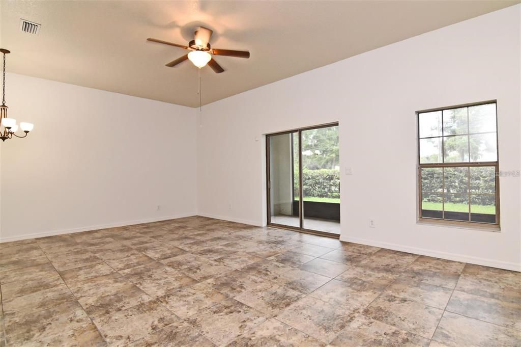 出租: $1,650 (2 贝兹, 2 浴室, 1865 平方英尺)