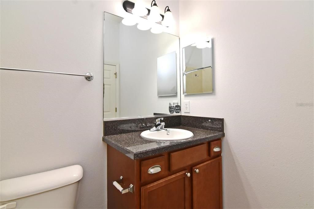 出租: $1,650 (2 贝兹, 2 浴室, 1865 平方英尺)