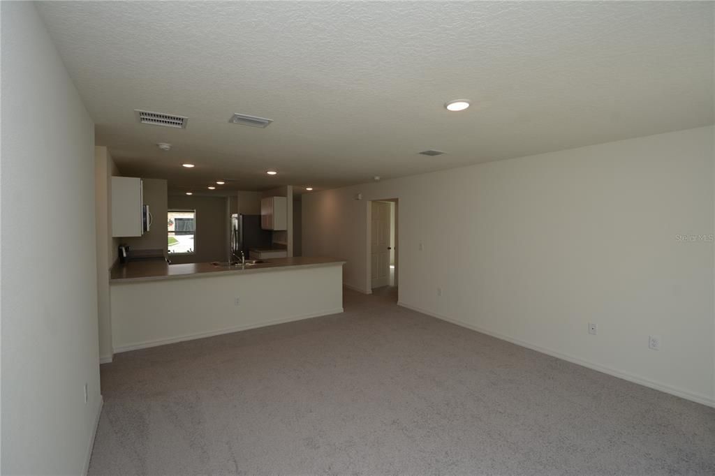 В аренду: $2,000 (3 спален, 2 ванн, 1552 Квадратных фут)