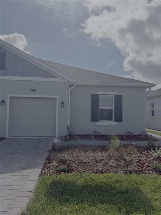 最近售出: $254,992 (2 贝兹, 2 浴室, 1562 平方英尺)