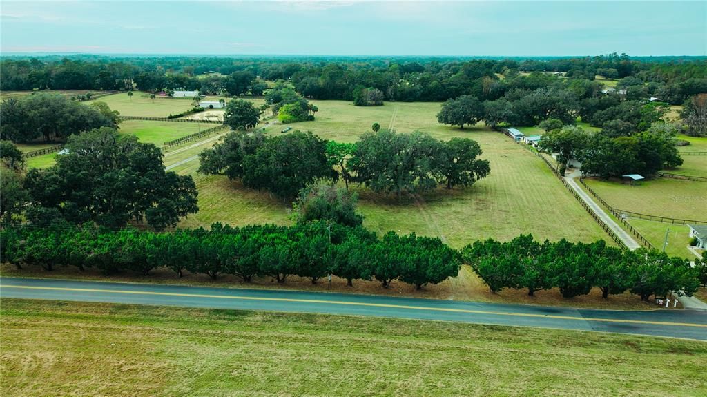 En Venta: $1,500,000 (14.33 acres)