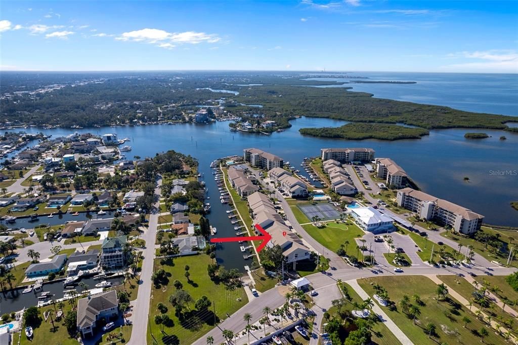 For Sale: $315,000 (2 beds, 2 baths, 1439 Square Feet)