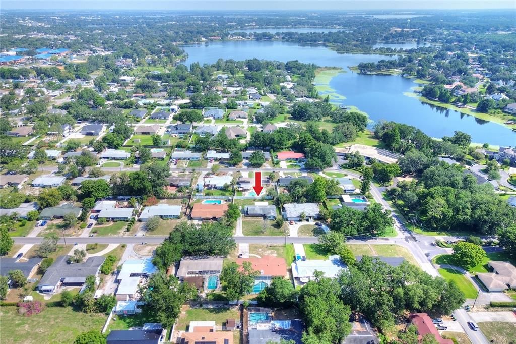 合同活跃: $220,000 (2 贝兹, 2 浴室, 1832 平方英尺)