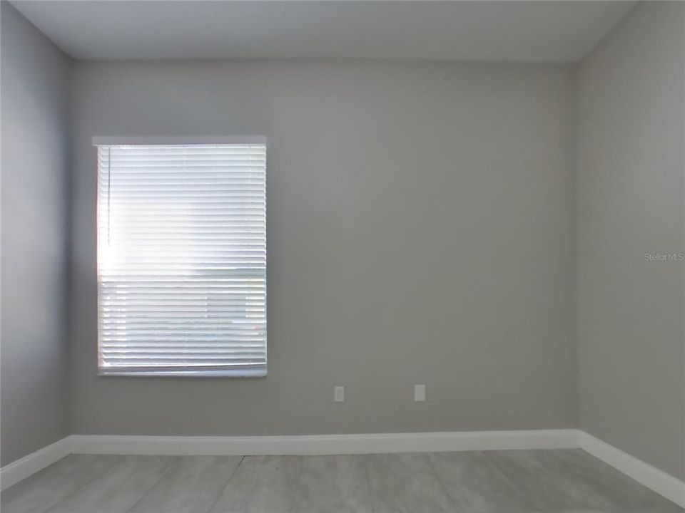 For Rent: $3,379 (4 beds, 3 baths, 2572 Square Feet)