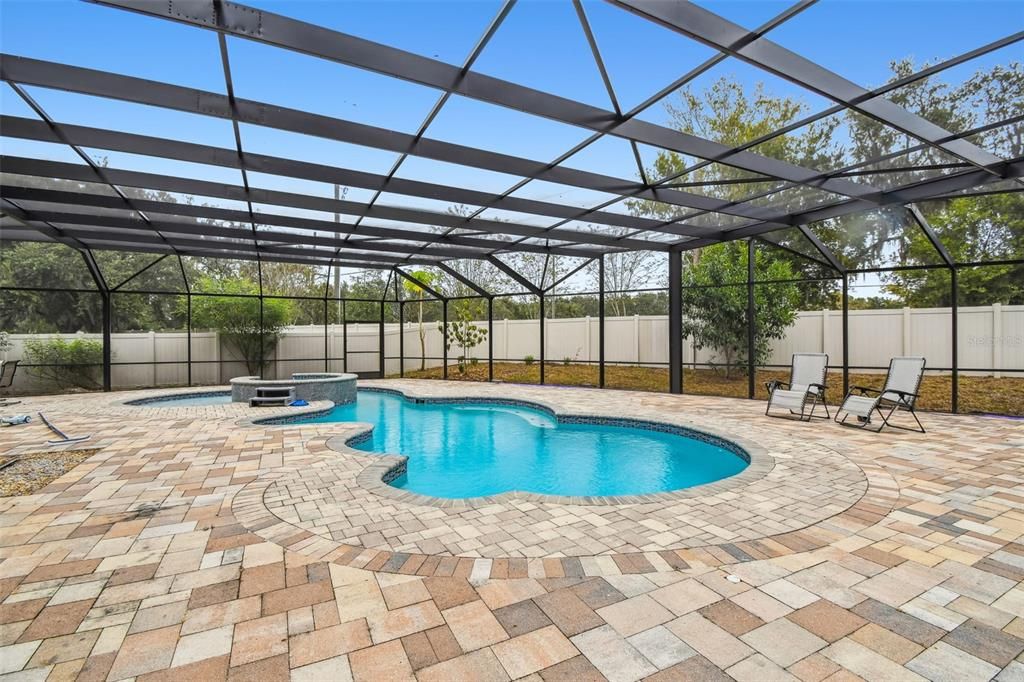 For Sale: $865,000 (5 beds, 4 baths, 5165 Square Feet)