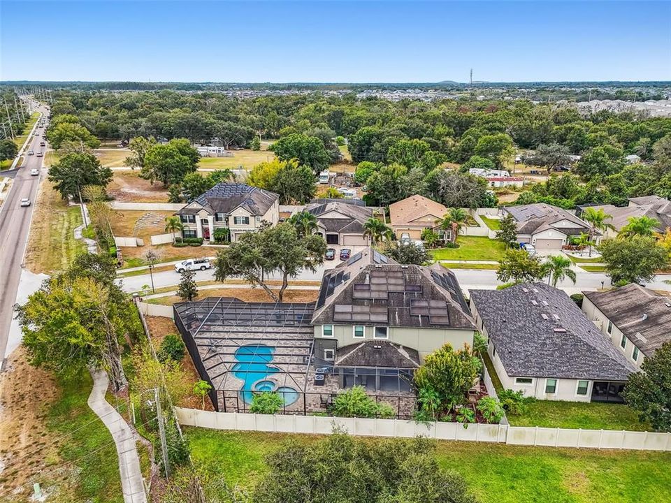 For Sale: $865,000 (5 beds, 4 baths, 5165 Square Feet)