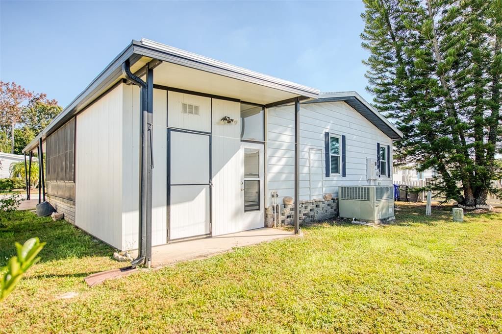 待售: $234,900 (2 贝兹, 2 浴室, 1402 平方英尺)