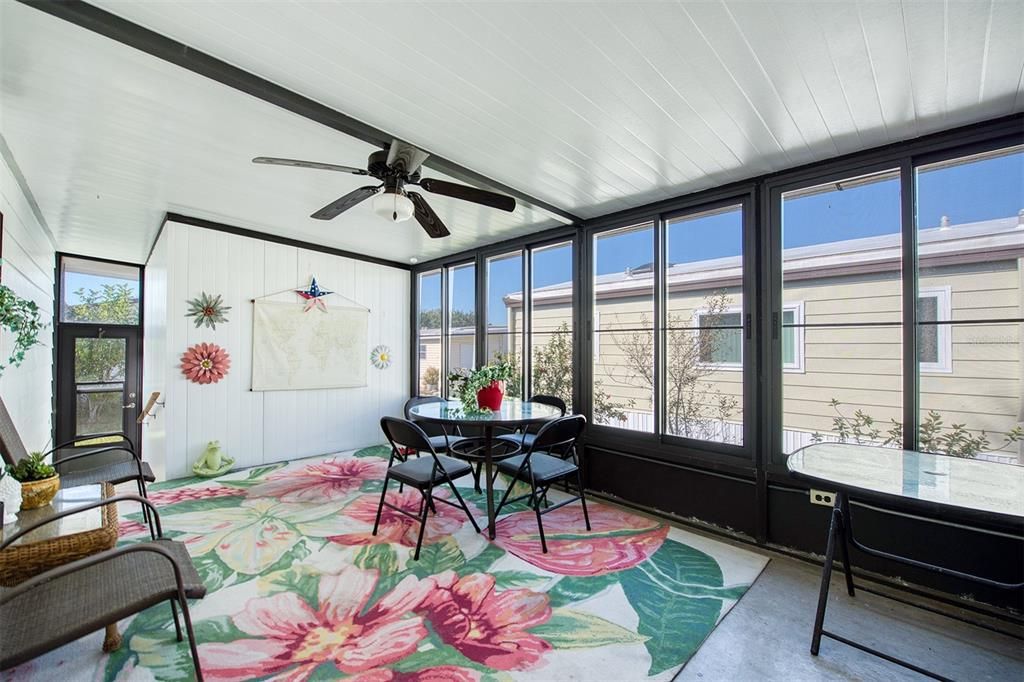 待售: $234,900 (2 贝兹, 2 浴室, 1402 平方英尺)