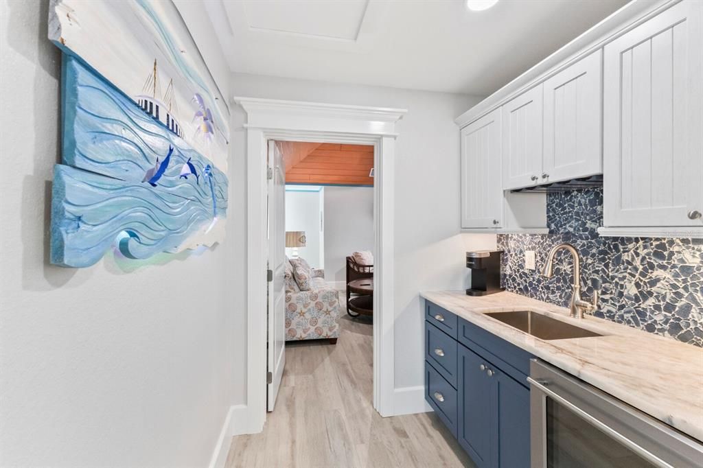 На продажу: $5,495,000 (4 спален, 4 ванн, 3287 Квадратных фут)