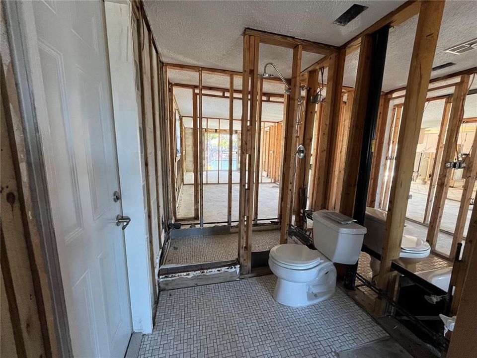 待售: $290,000 (3 贝兹, 2 浴室, 1692 平方英尺)