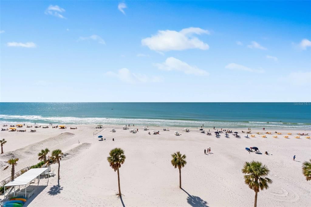 待售: $4,950,000 (3 贝兹, 3 浴室, 2303 平方英尺)