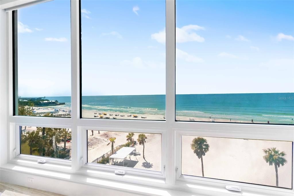 待售: $4,950,000 (3 贝兹, 3 浴室, 2303 平方英尺)