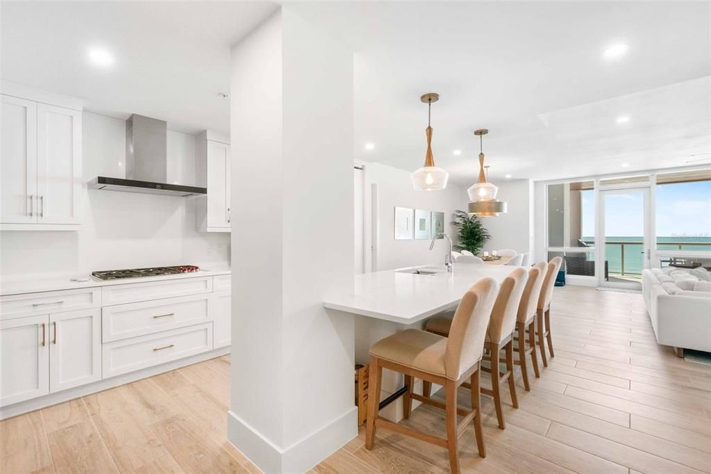 待售: $4,950,000 (3 贝兹, 3 浴室, 2303 平方英尺)