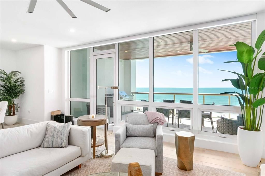 待售: $4,950,000 (3 贝兹, 3 浴室, 2303 平方英尺)