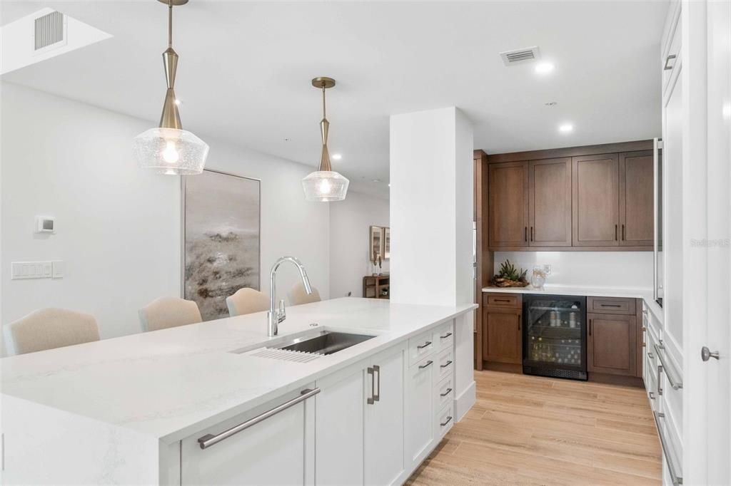 待售: $4,950,000 (3 贝兹, 3 浴室, 2303 平方英尺)