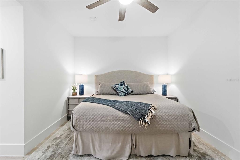 待售: $4,950,000 (3 贝兹, 3 浴室, 2303 平方英尺)