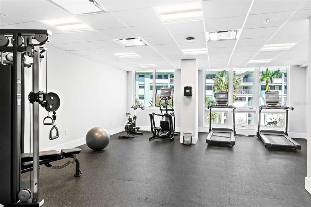 待售: $4,950,000 (3 贝兹, 3 浴室, 2303 平方英尺)