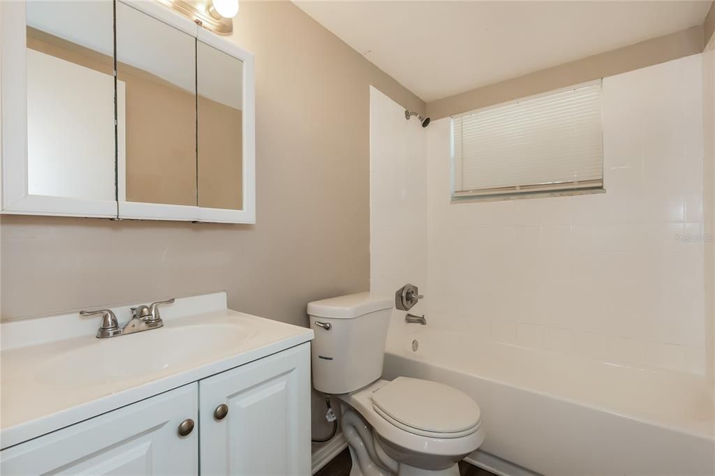 待售: $289,000 (3 贝兹, 2 浴室, 1264 平方英尺)