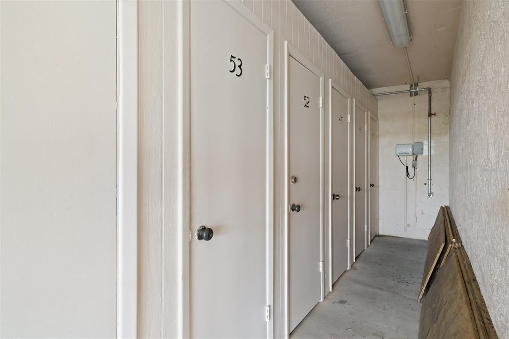 For Sale: $265,000 (2 beds, 2 baths, 1103 Square Feet)