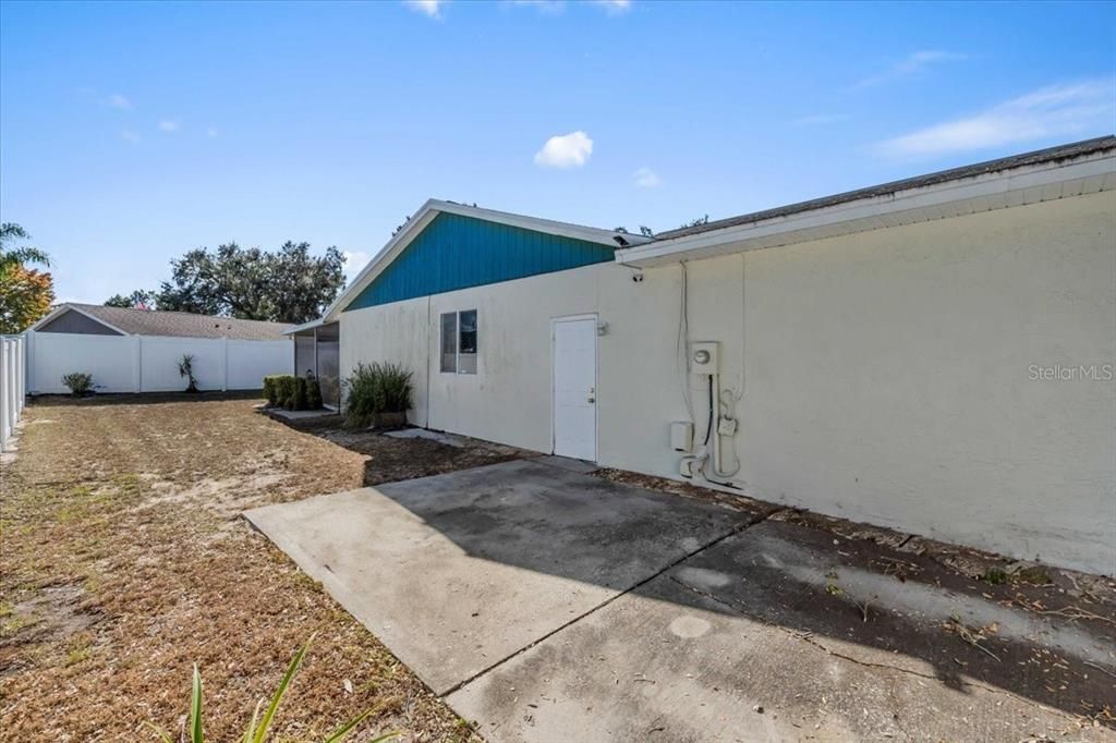 待售: $330,000 (3 贝兹, 2 浴室, 1385 平方英尺)